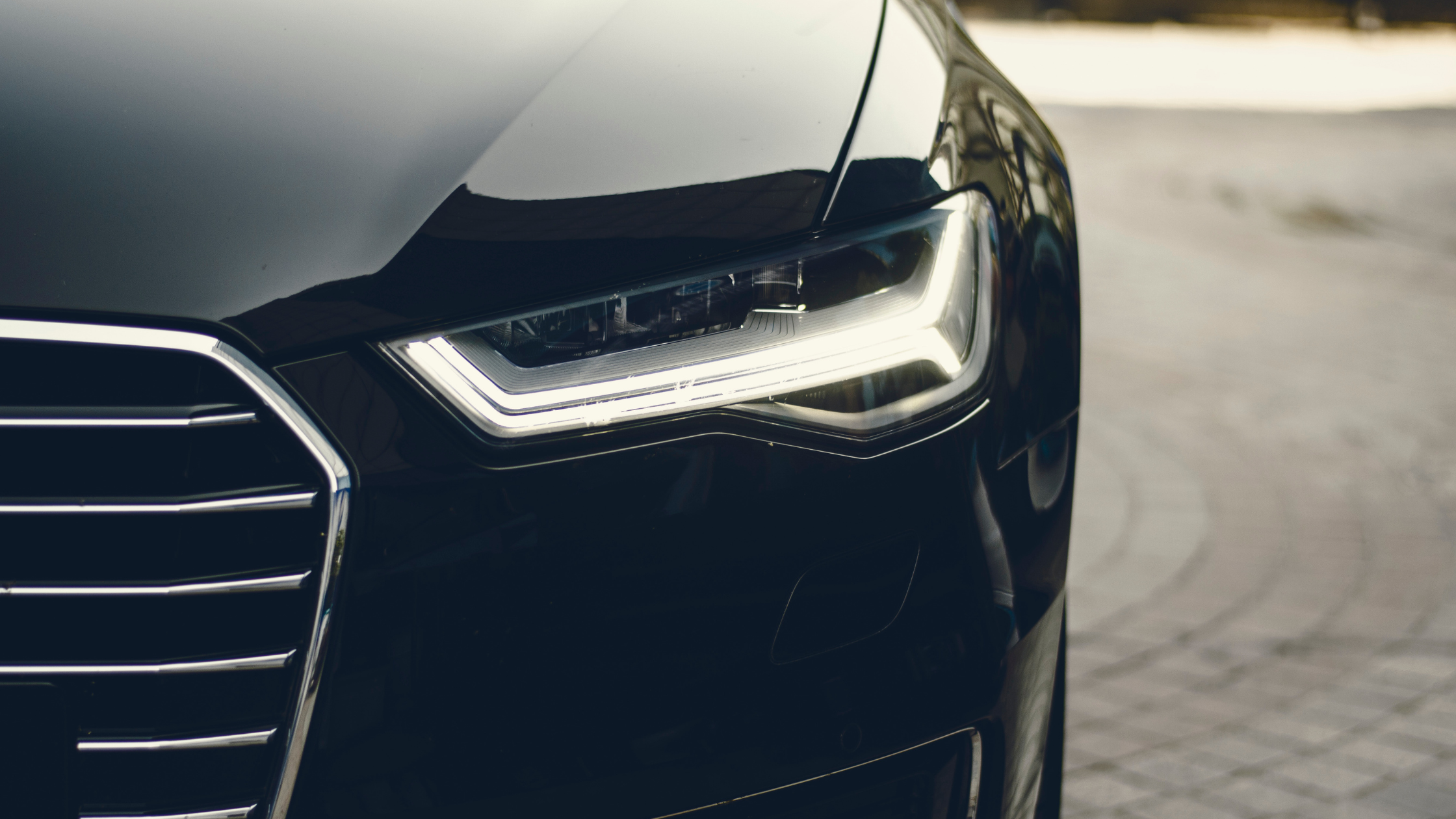 Detailing automobile avec polissage machine et finition de peinture